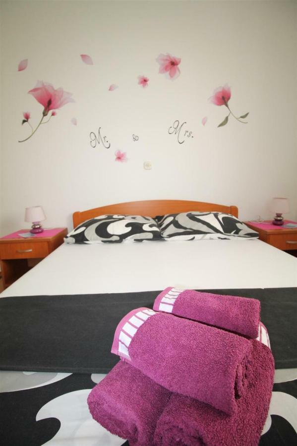 Private Accommodation Carevic Dubrovnik Bagian luar foto